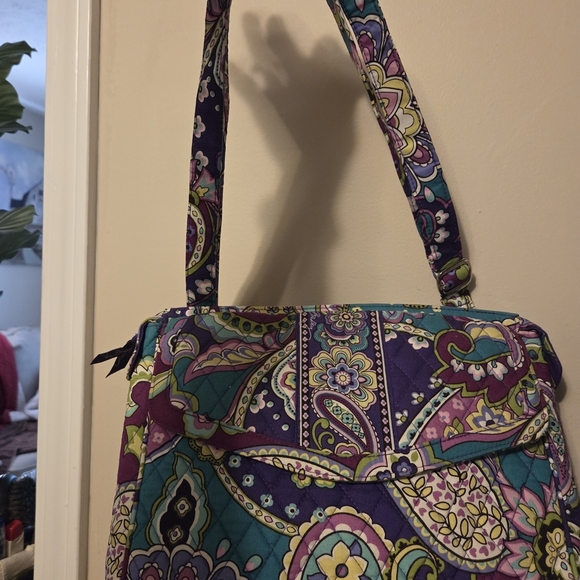 Vera Bradley Purple and Green Crossbody Bag with Paisley Print EUC!! - Picture 2 of 8